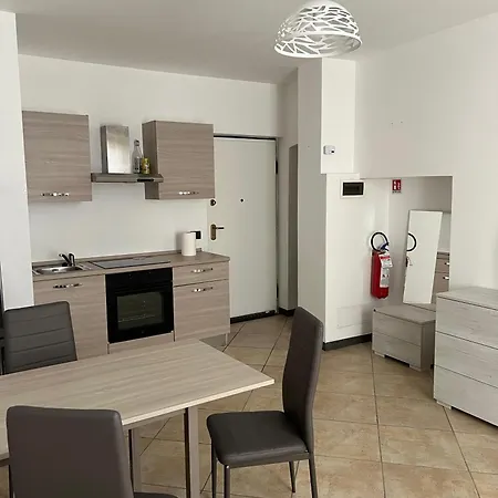 Διαμέρισμα Sweet Bilocale Nuovo In Pieno Centro *